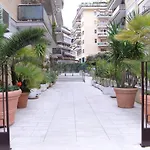 Single Room In Cozy And Comfortable Apartment
