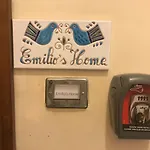 Single Room In Cozy And Comfortable Apartment